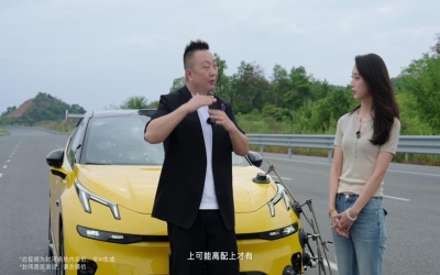 全新领克20实测：140km/h双胎同时爆会发生什么？