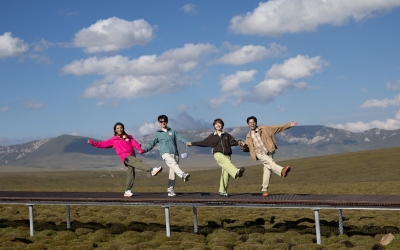 72.5&deg;开合角度有多爽？朱迅尹颂装车装出&ldquo;搬家式旅行&rdquo;